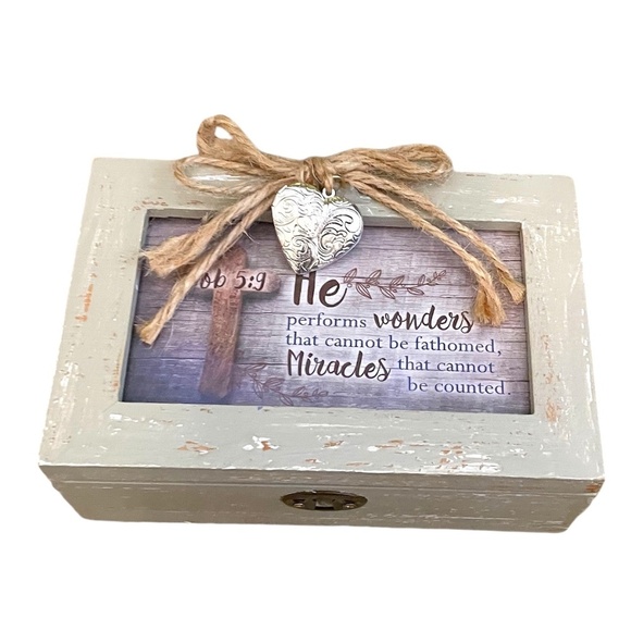 Cottage Garden" He Performed Wonders Weathered Natural Petite Locket Musical Box - Picture 1 of 7